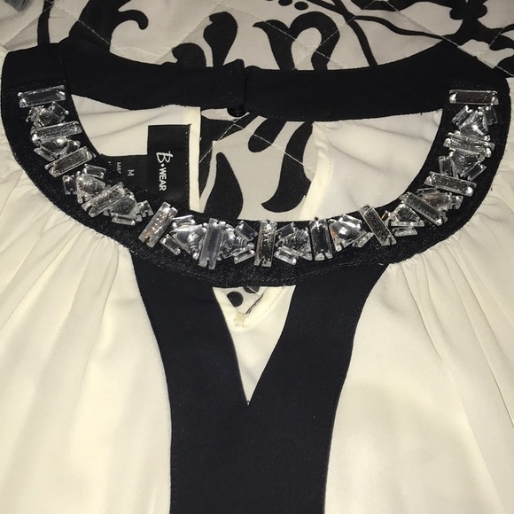 💋Cold shoulder NEW YEARS EVE/NEW YEARS DAY Blouse - Picture 3 of 5